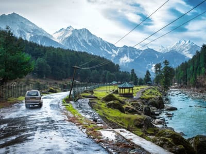 Romantic Escapade to Kashmir Valley